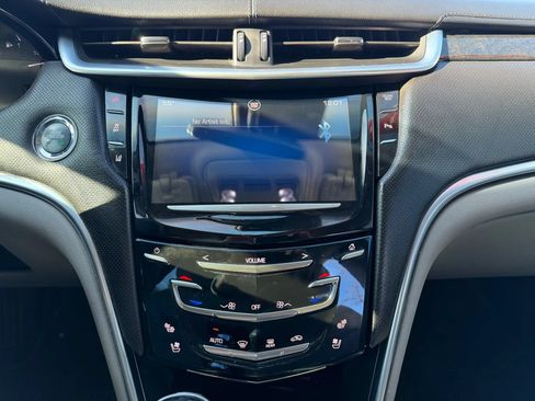 Used 2013 Cadillac XTS Luxury w/ Driver Awareness Package FWD image 13