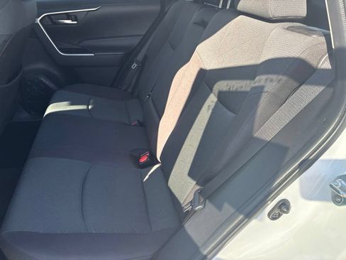 Used 2025 Toyota RAV4 XLE AWD/4WD image 21