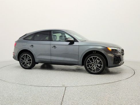 Used 2023 Audi SQ5 Premium Plus w/ Premium Plus Package AWD/4WD image 4