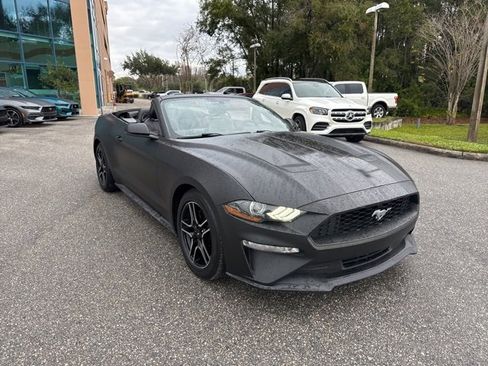 Used 2020 Ford Mustang Premium image 8