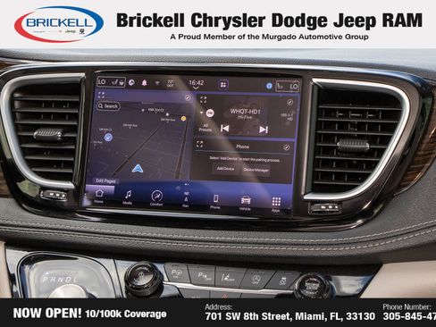 Used 2022 Chrysler Pacifica Limited image 21