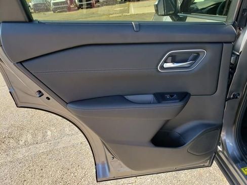 New 2026 Nissan Rogue Platinum w/ Platinum Premium Package image 13