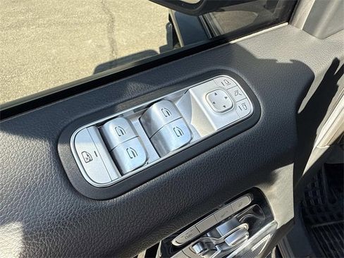 Used 2022 Mercedes-Benz G 550 w/ Exclusive Interior Package image 9