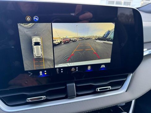 New 2026 Chevrolet Equinox LT w/ Convenience Package II image 16