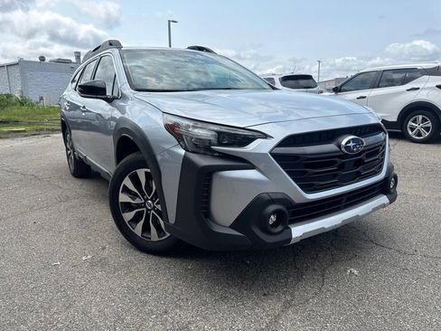Used 2024 Subaru Outback Limited AWD/4WD image 4