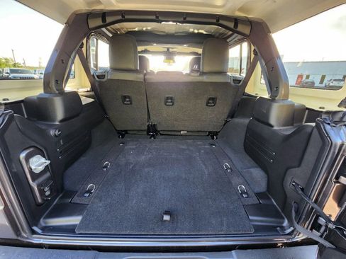 Used 2024 Jeep Wrangler Unlimited Sport image 4