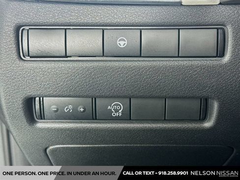 Used 2023 Nissan Rogue SV AWD/4WD image 10