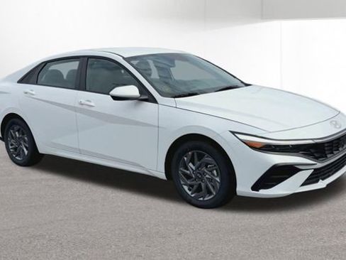 New 2026 Hyundai Elantra Blue image 2