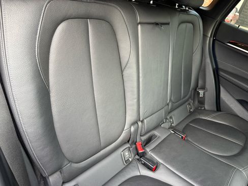 Used 2017 BMW X1 xDrive28i image 8
