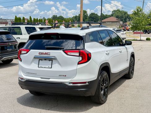 Used 2022 GMC Terrain AT4 AWD/4WD image 18