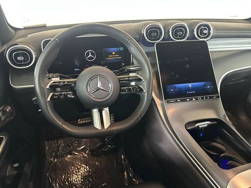 Certified 2024 Mercedes-Benz GLC 300 image 25