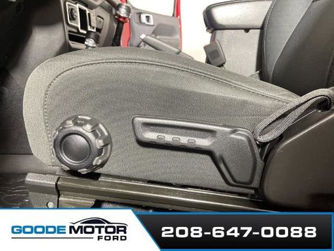 Used 2020 Jeep Wrangler Sport image 18