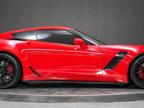 Used 2017 Chevrolet Corvette Z06 image 9