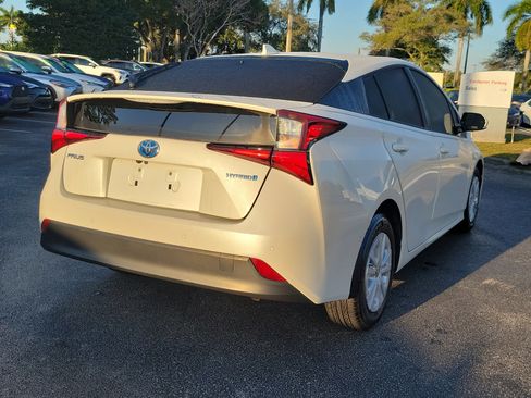 Used 2019 Toyota Prius LE image 5