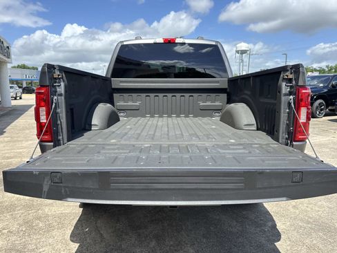 Used 2022 Ford F150 XLT w/ Equipment Group 302A High image 8