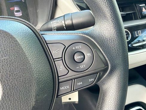 Used 2022 Toyota Corolla LE image 33
