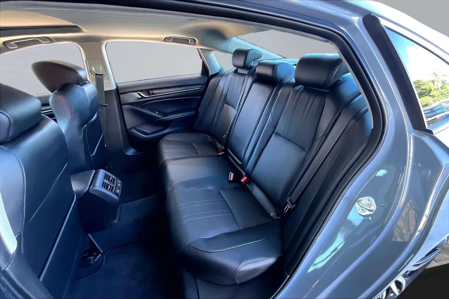 Used 2021 Honda Accord Touring image 19