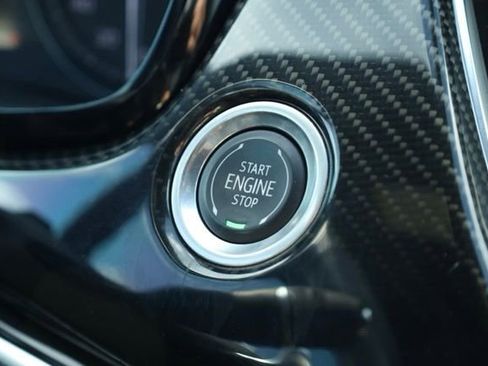 Used 2022 Cadillac XT6 Sport w/ Technology Package image 17