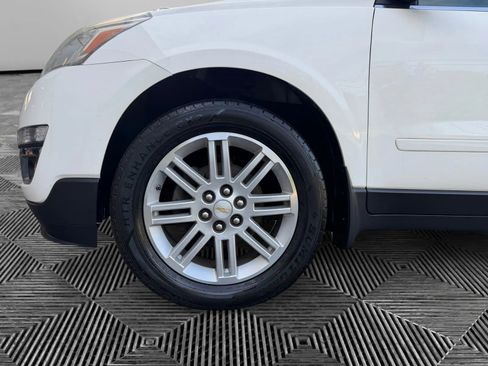 Used 2015 Chevrolet Traverse LT w/ Style and Technology Package AWD/4WD image 16