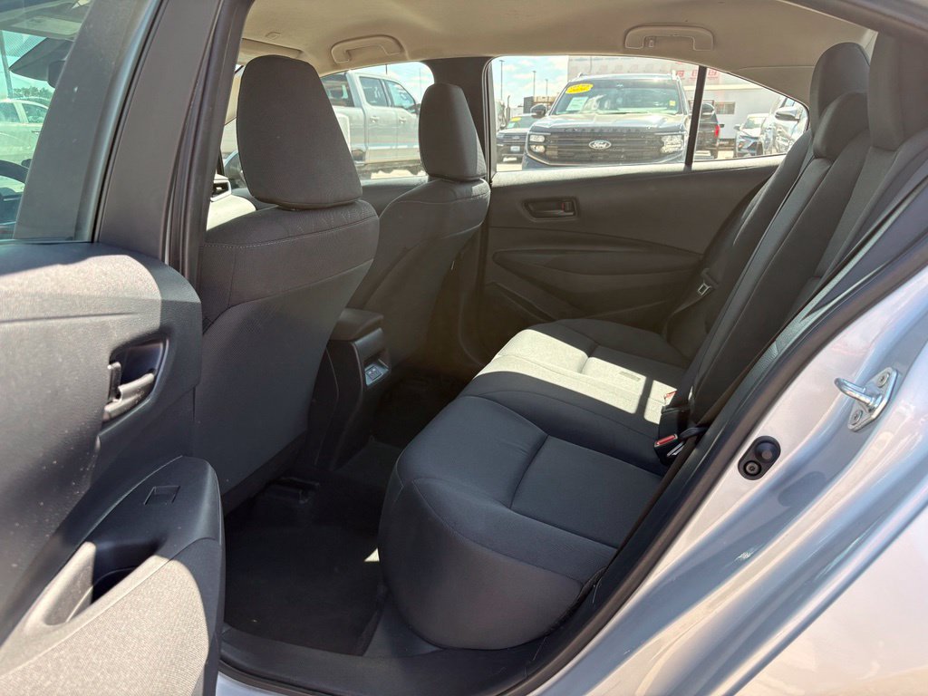 Used 2024 Toyota Corolla LE FWD image 11