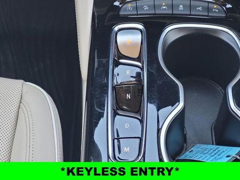 Used 2023 Buick Envision Avenir image 17