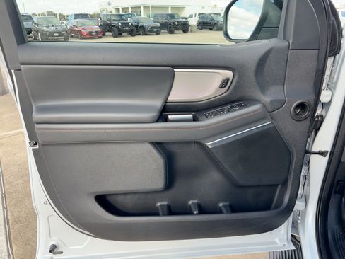 Used 2025 Ford Expedition Max Active image 14