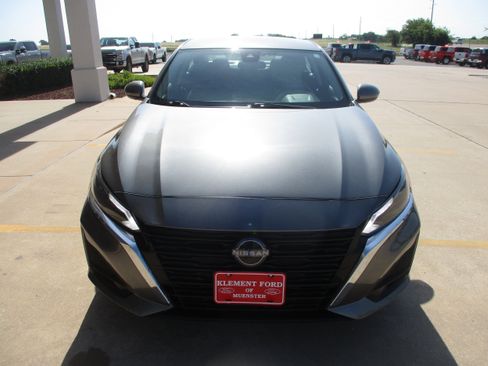 Used 2023 Nissan Altima 2.5 SV image 14