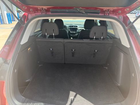 Used 2022 Chevrolet TrailBlazer LT w/ Convenience Package FWD image 9