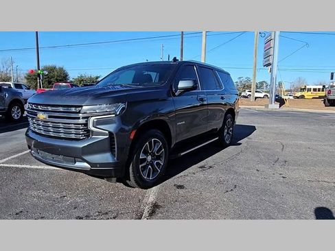 Used 2021 Chevrolet Tahoe LT w/ Luxury Package image 23