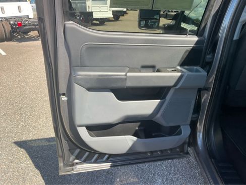 Used 2022 Ford F150 XLT w/ Equipment Group 301A Mid RWD image 18