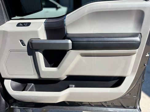 Used 2018 Ford F150 XLT image 12