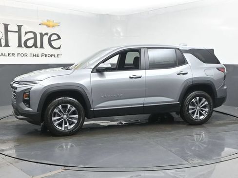 New 2026 Chevrolet Equinox LT w/ Safety and Technology Package FWD image 10