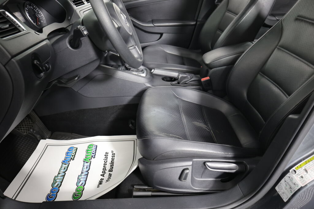 Used 2014 Volkswagen Jetta SE FWD image 13