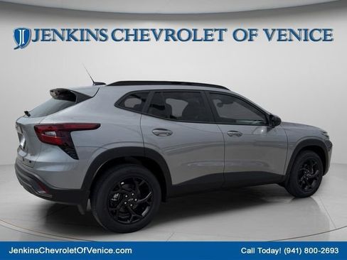 New 2026 Chevrolet Trax LT w/ Driver Confidence Package image 7