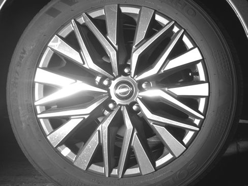 Used 2025 Nissan Altima 2.5 SV FWD image 15