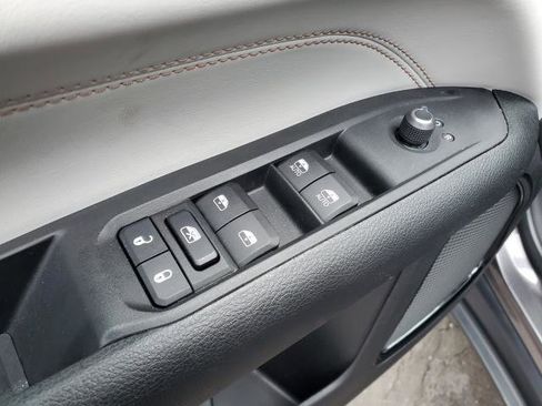 Used 2022 Jeep Compass Limited image 20