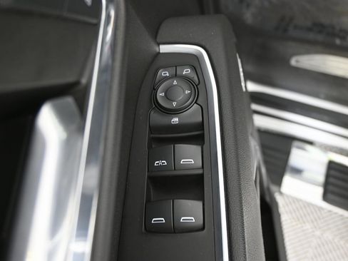 Used 2022 Chevrolet Silverado 1500 RST image 19