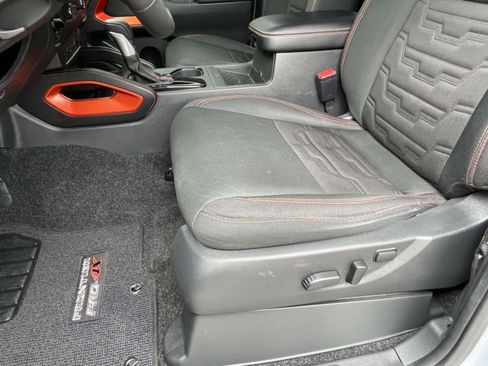 Used 2025 Nissan Frontier PRO-4X w/ Pro Convenience Package AWD/4WD image 22