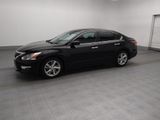 Used 2015 Nissan Altima 2.5 SV image 2