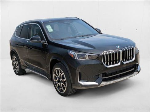 Used 2025 BMW X1 xDrive28i w/ Convenience Package AWD/4WD image 7