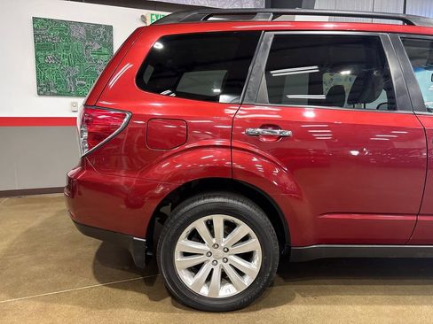 Used 2011 Subaru Forester 2.5X Premium w/ All-Weather Pkg AWD/4WD image 47