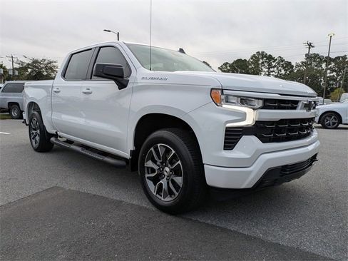 Used 2023 Chevrolet Silverado 1500 RST image 3