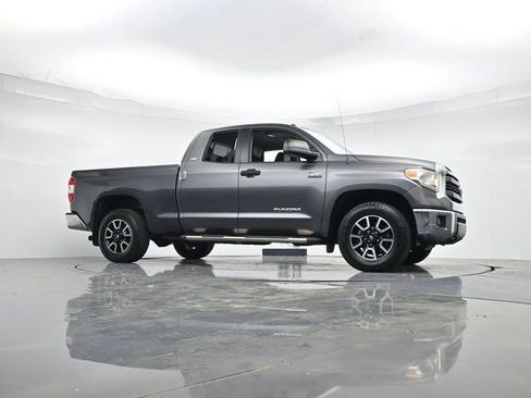 Used 2014 Toyota Tundra SR5 w/ TRD Off Road Package image 31