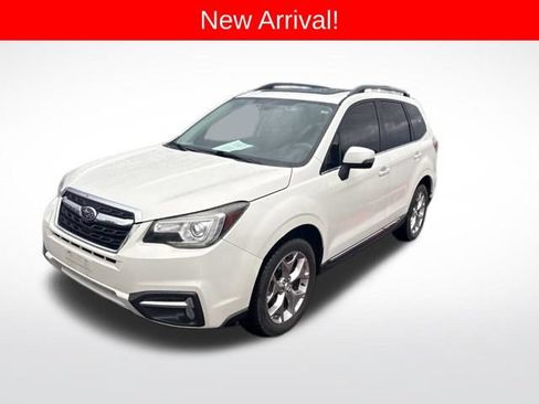 Used 2017 Subaru Forester 2.5i Touring AWD/4WD image 1