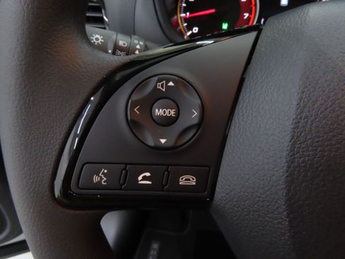 New 2026 Mitsubishi Eclipse Cross ES image 11