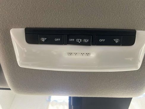 New 2025 Nissan Versa SV w/ Trunk Package image 12