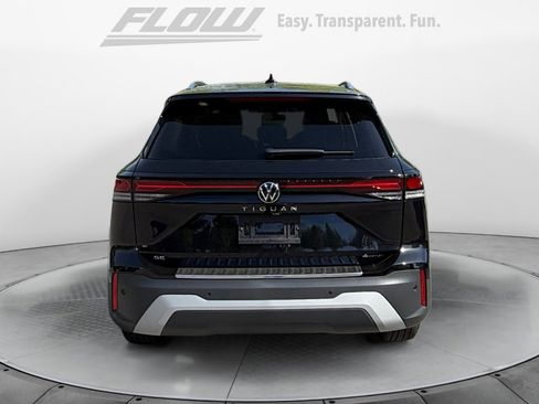 New 2026 Volkswagen Tiguan SE AWD/4WD image 6