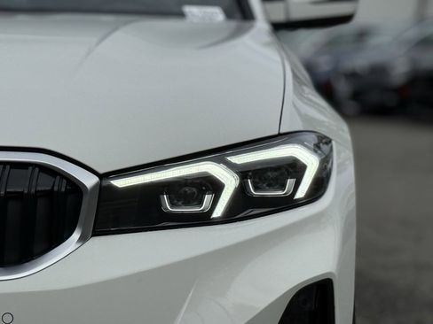 Used 2025 BMW 330i 330i w/ Convenience Package image 13