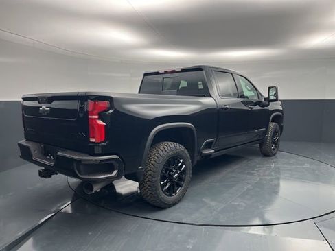 New 2026 Chevrolet Silverado 2500 High Country w/ High Country Premium Package AWD/4WD image 9