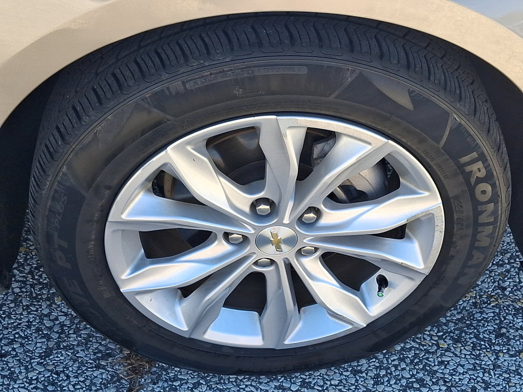 Used 2025 Chevrolet Malibu LT FWD image 13